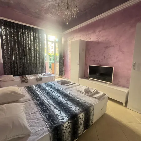 Bh-mi Holiday Szálloda 3*