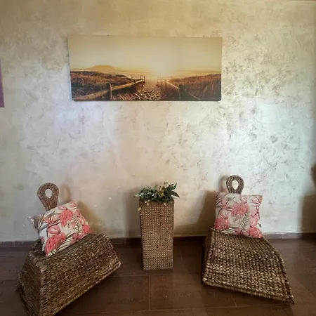 Хотел Bh-mi Holiday