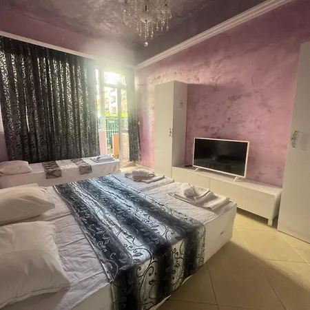 Bh-mi Holiday Хотел